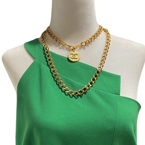 CHANEL Vintage 24k Gold Chain 1982 Belt Necklace Coco Mark Medallion & Box main image 5